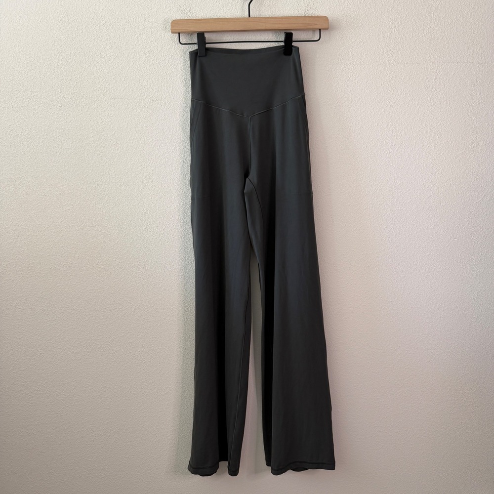 OFFLINE Women High Rise Real Me Wide Leg Trouser Size XS Yoga Sporty Lounge